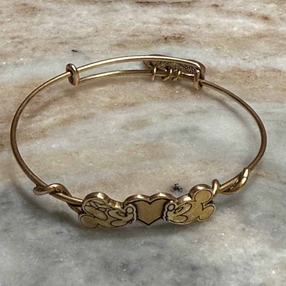 ALEX AND ANI DISNEY Mickey and Minnie Mouse Heart Bangle